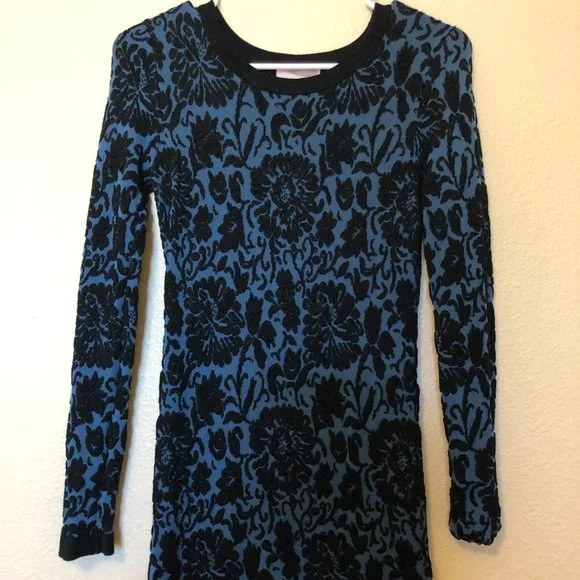FOREVER21 BLUE FLORAL KNIT DRESS, SIZE XS, EUC